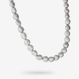 Halskette mit grauen Süßwasser-Nuggetperlen Ø 8/9 mm aus 18 Karat Gelbgold vergoldetem 925er Silber