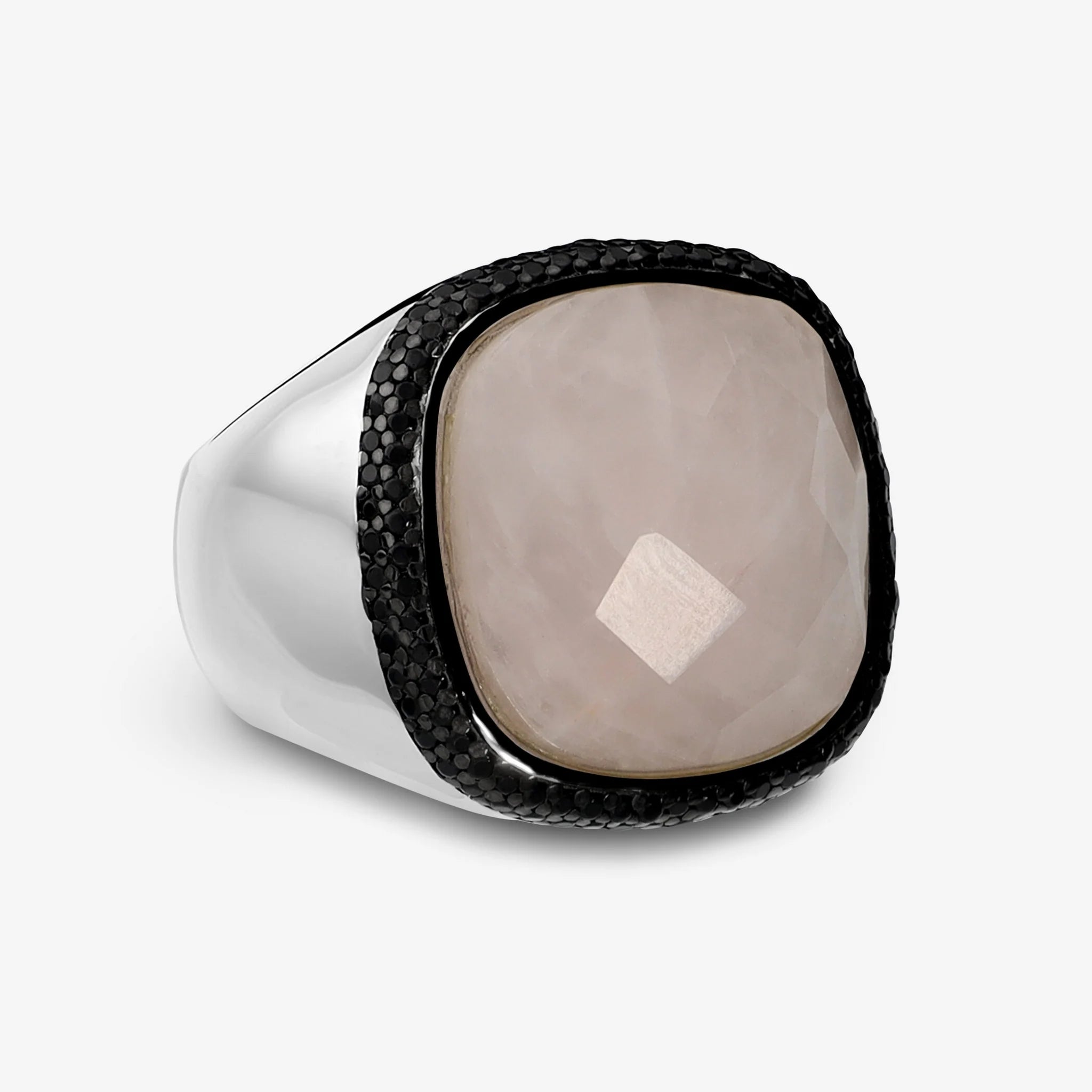 Anello Chevalier in Argento 925 placcato Platino con Quarzo Rosa Sfaccettato e Pavé di Spinelli Neri