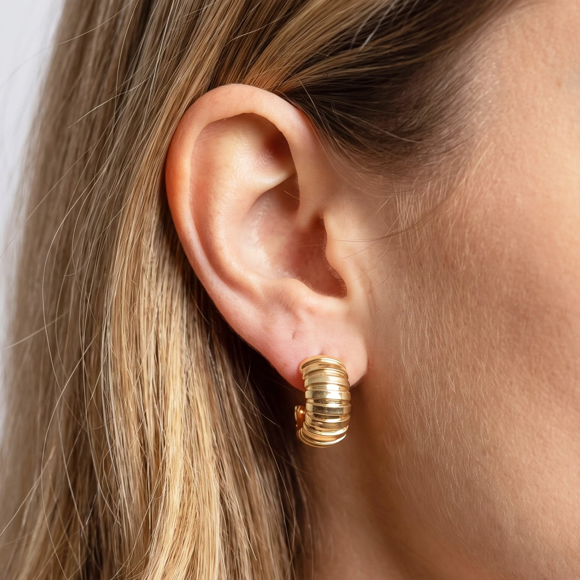 Orecchini Semicerchio Design Tubogas in Argento 950 placcato Oro Giallo 18Kt