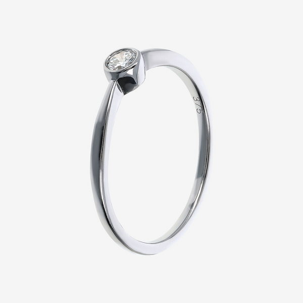 Solitärring aus 375er Weißgold mit im Labor gezüchtetem Diamanten von 0,153 ct