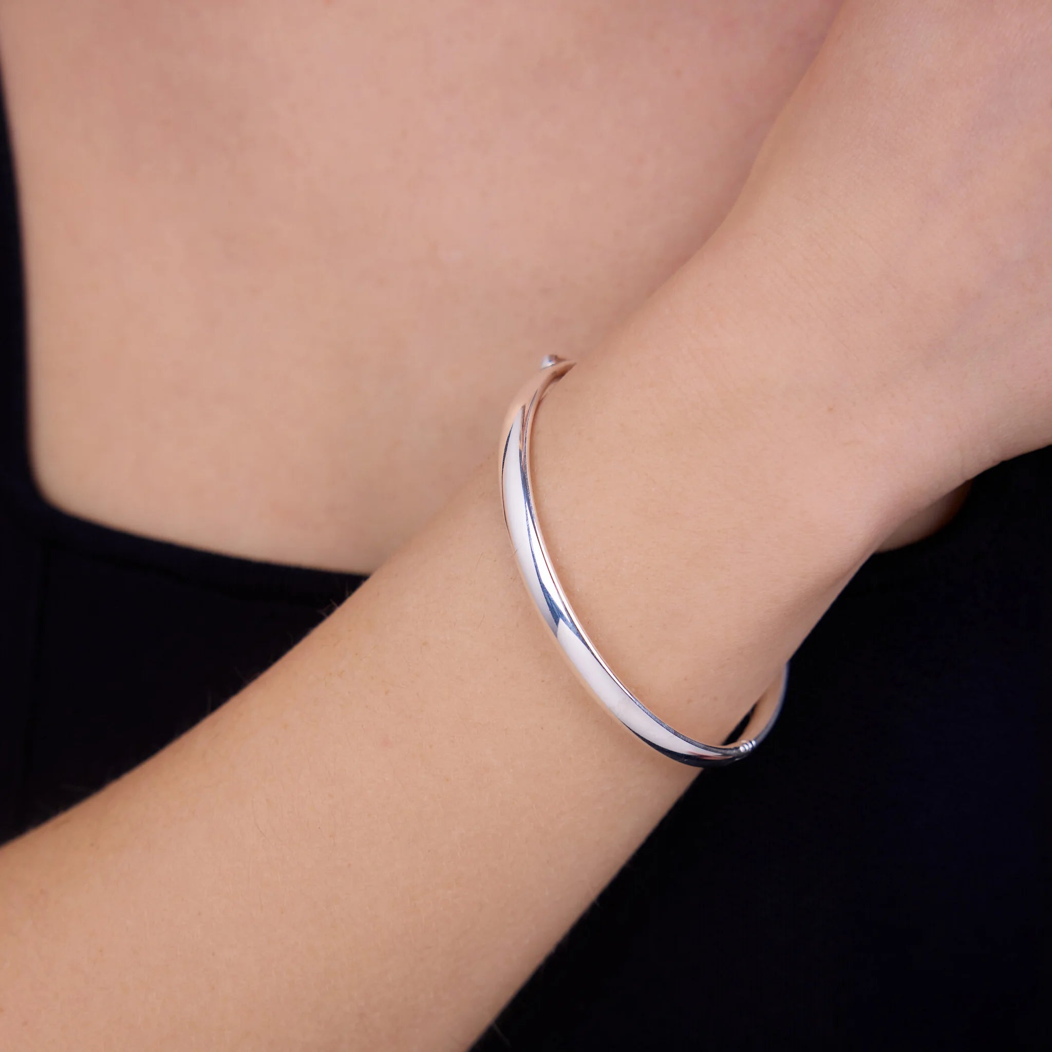 950 Silver Rigid Bracelet plated with Platinum
