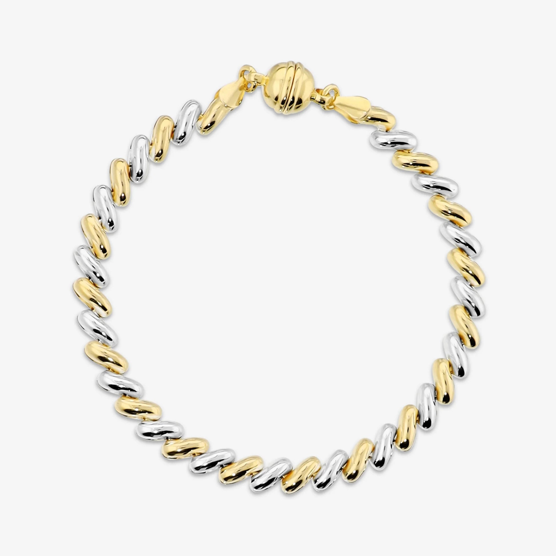 J452141.689 074_1.webp