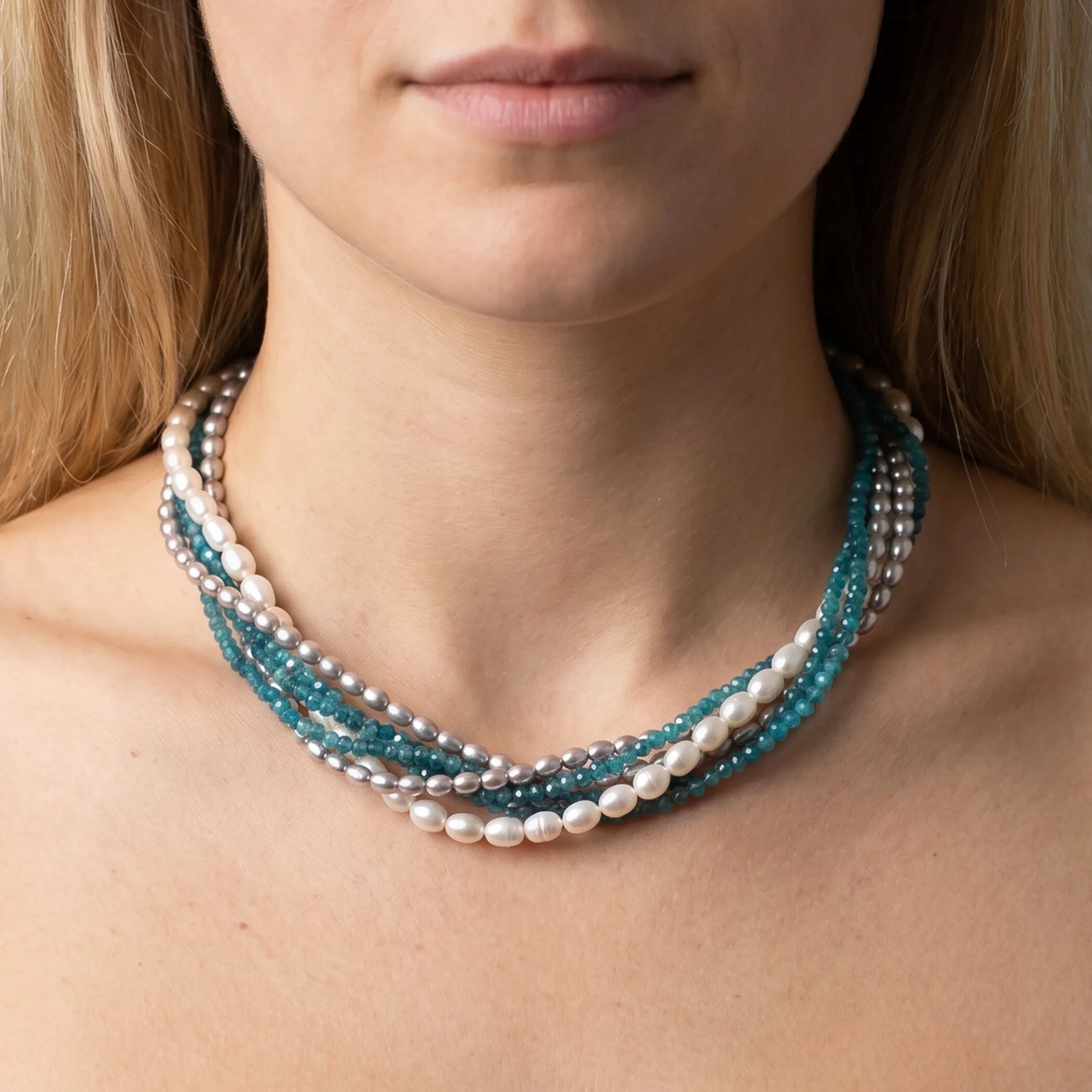 Collana Multifilo in Argento 925 placcato Oro 18Kt con Pietre Naturali e Perle d'Acqua Dolce