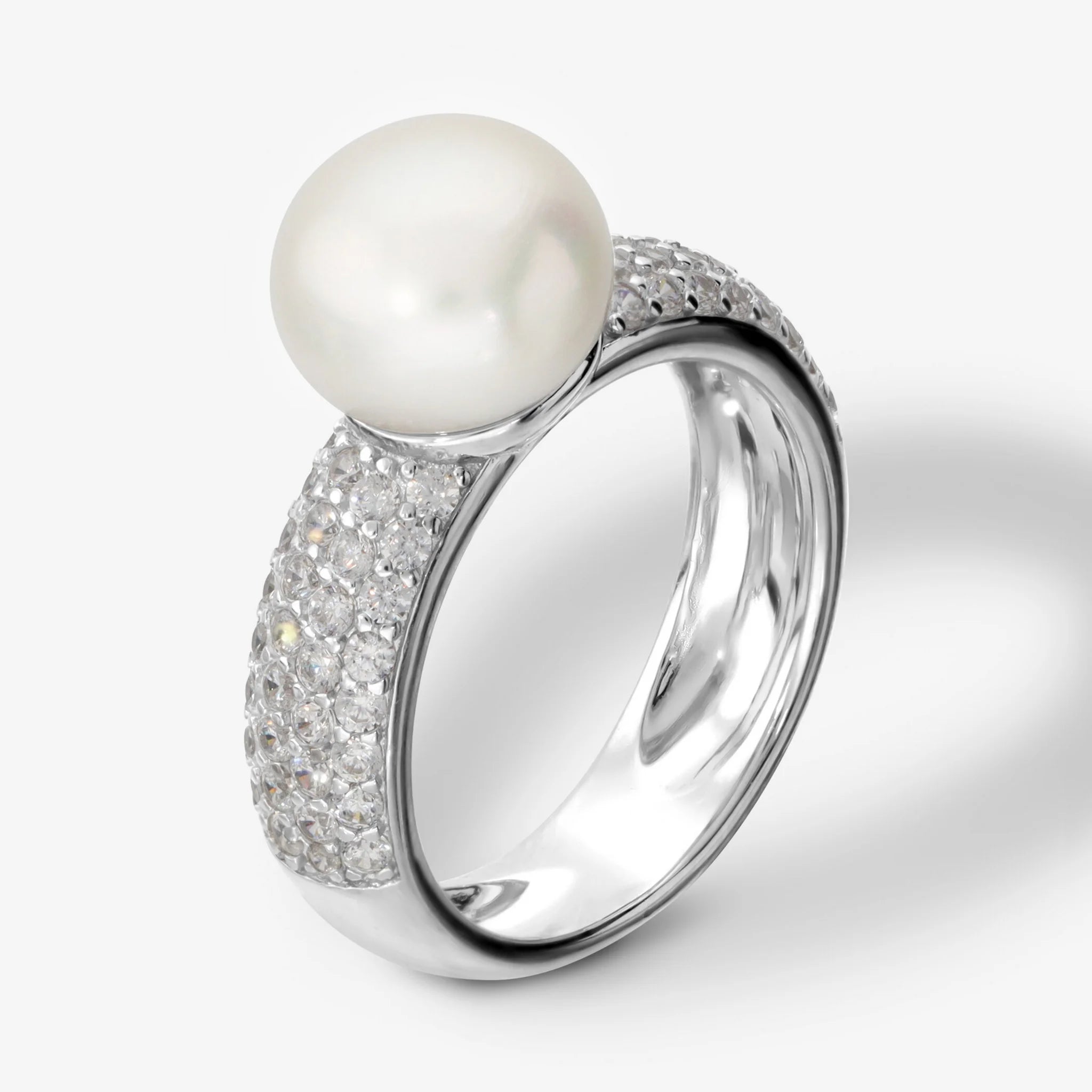 Anello in Argento 925 placcato Oro Bianco 18Kt con Cubic Zirconia e Perla Bianca d'Acqua Dolce Ø 10 mm