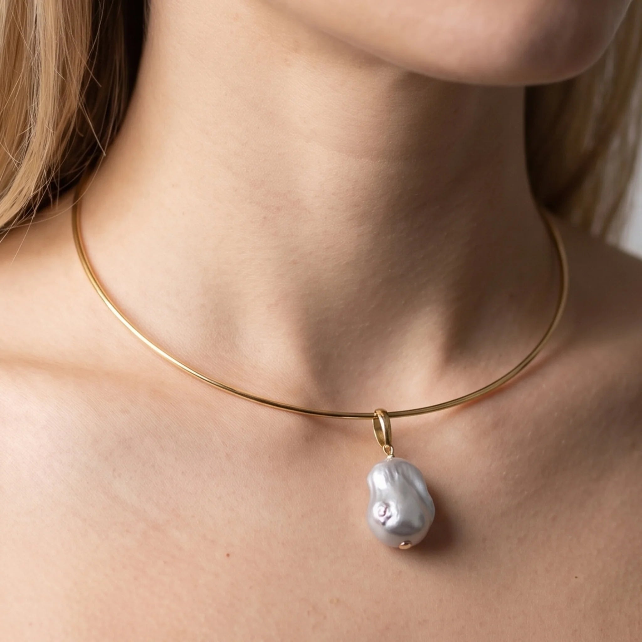 Collana Rigida con Perla Scaramazza Grigia d'Acqua Dolce Ø 14/17 mm