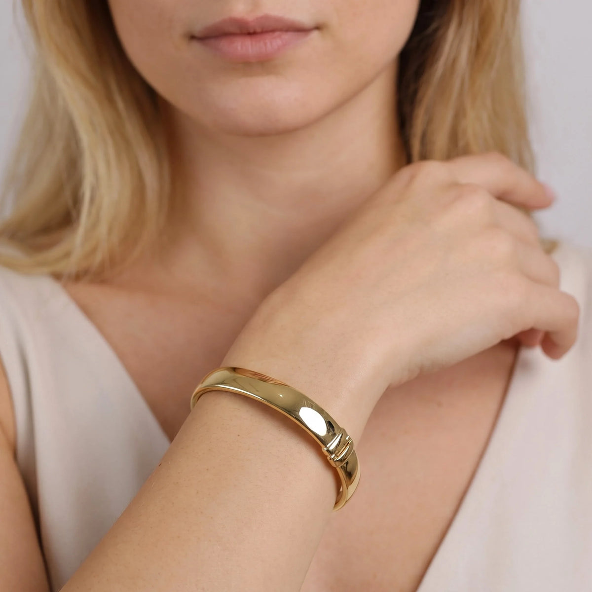 Bracciale Rigido Rettangolare Lucido placcato Oro Giallo 18kt