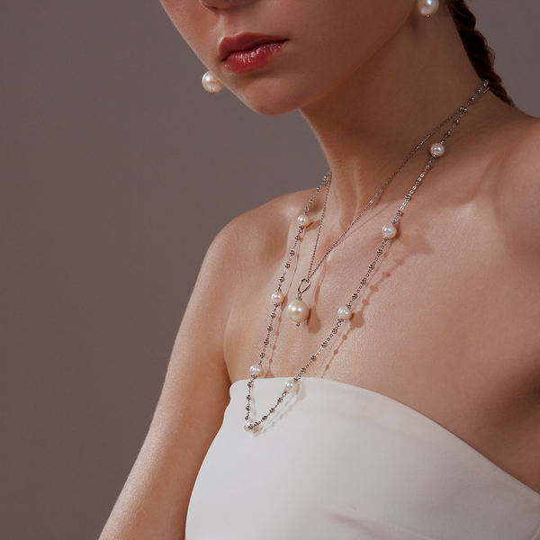 Halskette mit weißem Süßwasser-Ming-Perlenanhänger Ø 12/13 mm