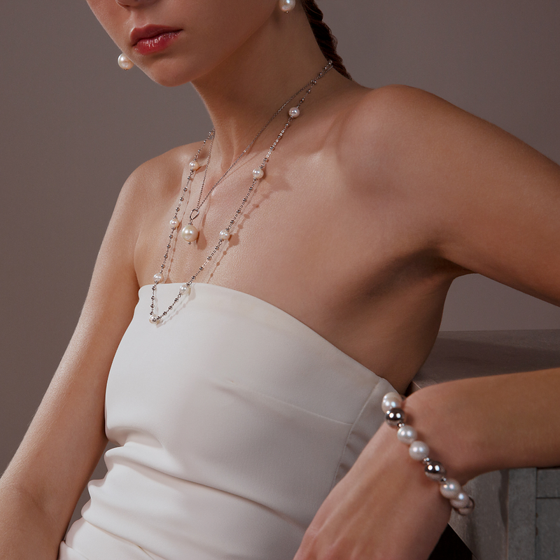 Armband mit weißen Süßwasser-Ming-Perlen Ø 10/11 mm aus 18 Karat Weißgold vergoldetem 925er Silber