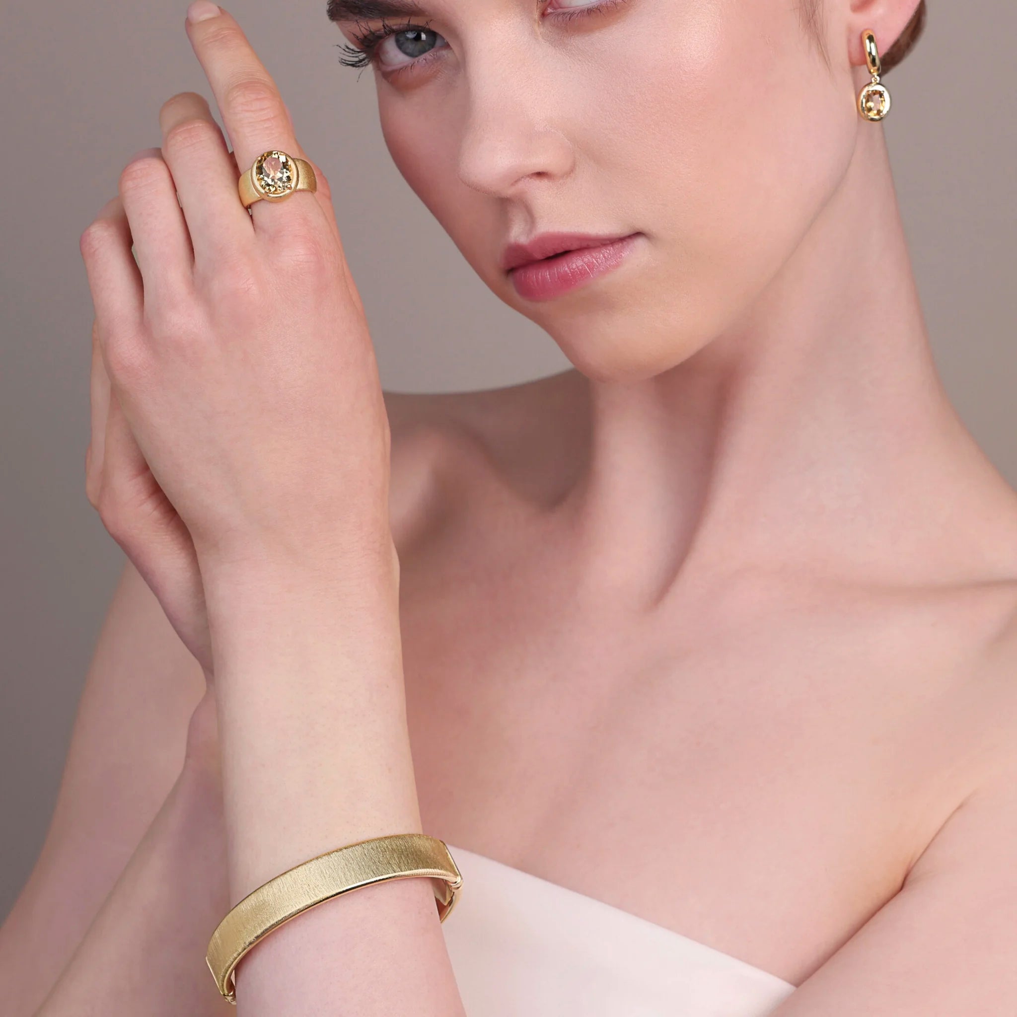 Simple Pledge – Bracciale Rigido Inciso "Never Stop Dreaming" – Regolabile, In Acciaio Inox Color Argento, Oro O Oro Rosa
