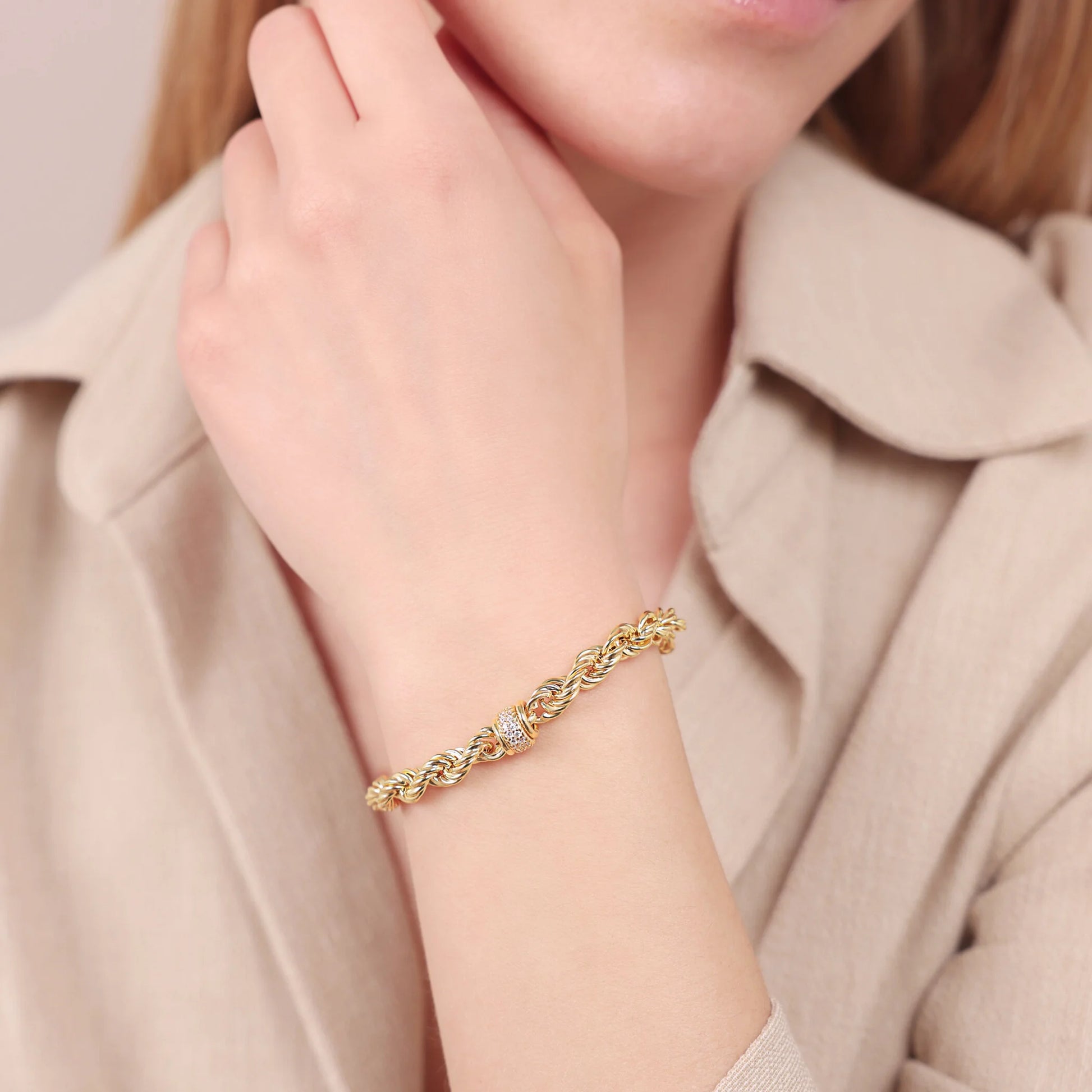 Bracelet en argent 925 plaqué or jaune 18Kt avec zircon cubique
