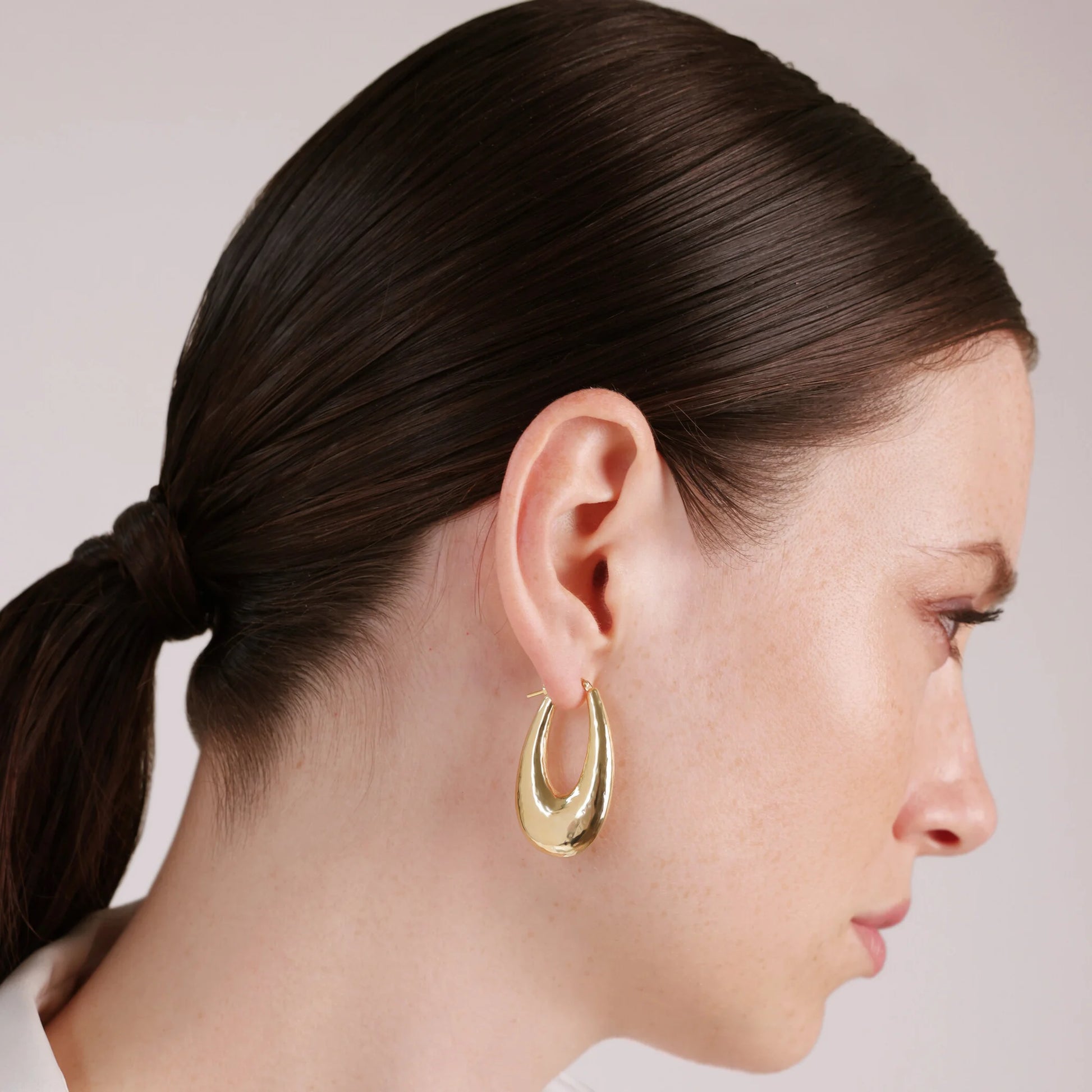 Orecchini a Cerchio Martellati in Argento 925 placcato Oro Giallo 18Kt