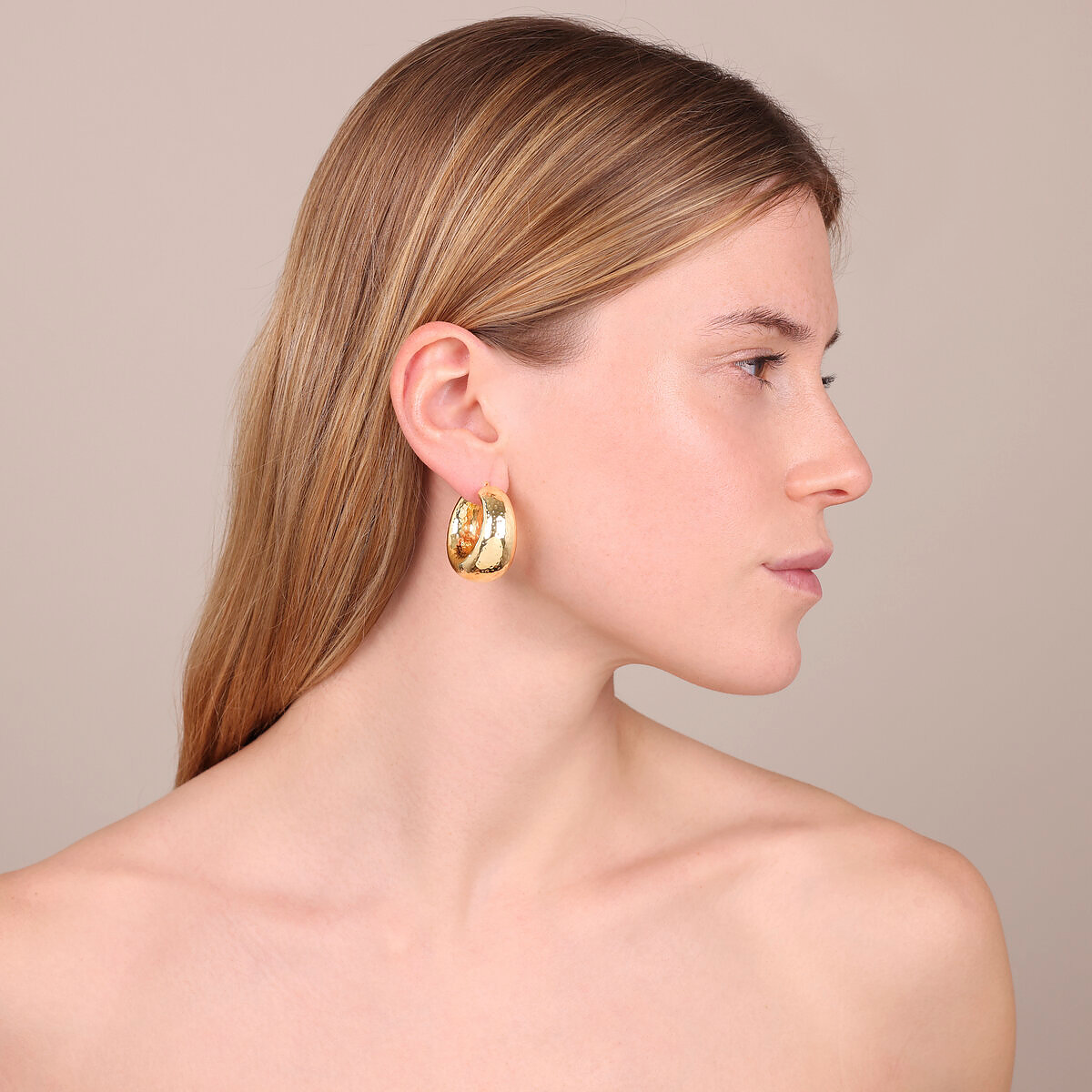 Orecchini a Cerchio Graduati Martellati in Argento 925 placcato Oro Giallo 18Kt