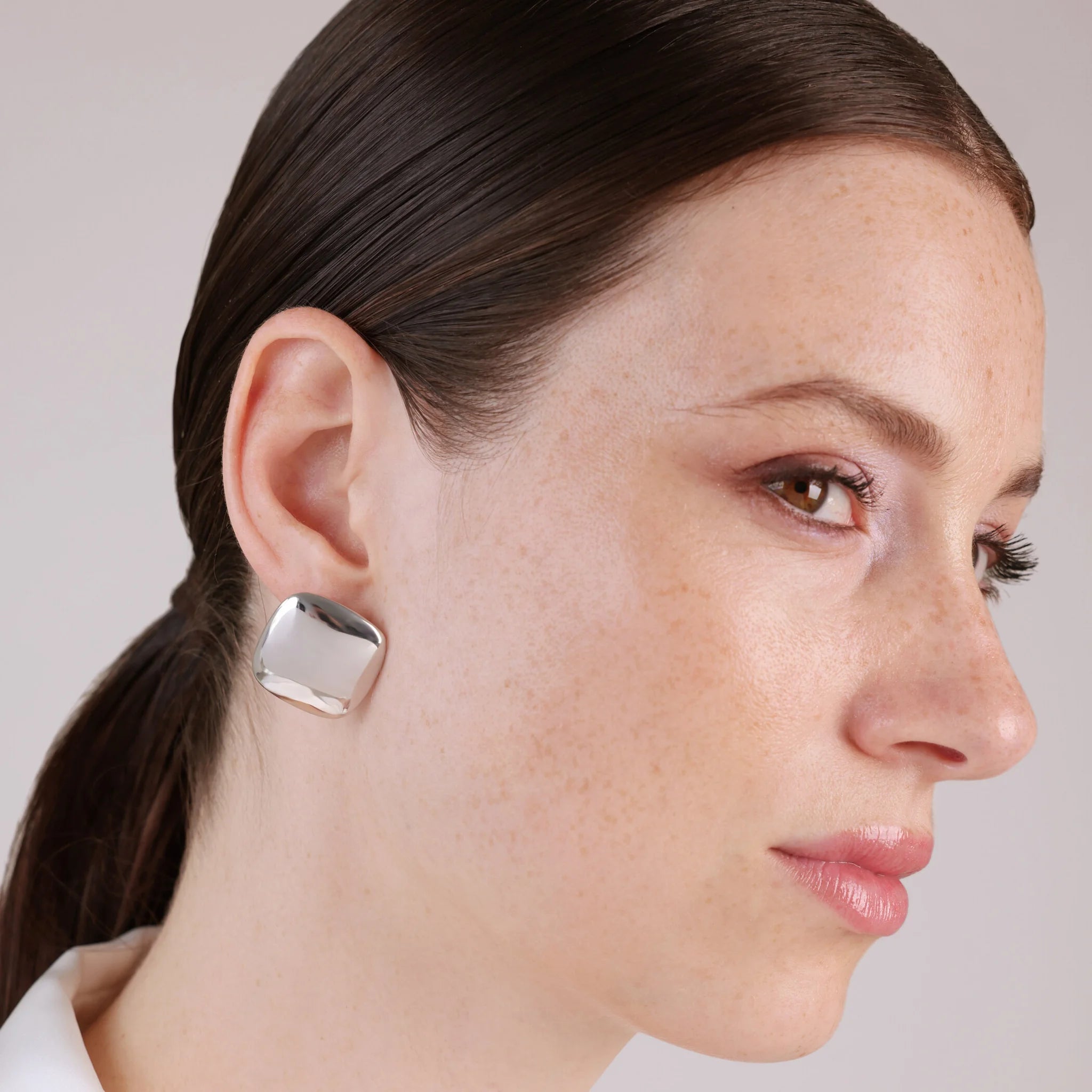 Square Lobe Earrings in 925 Silver Plated Platinum
