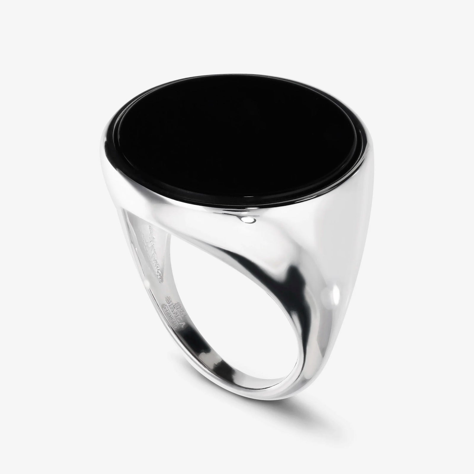 Chevalier Ring with Black Onyx Disc Stone - Milor