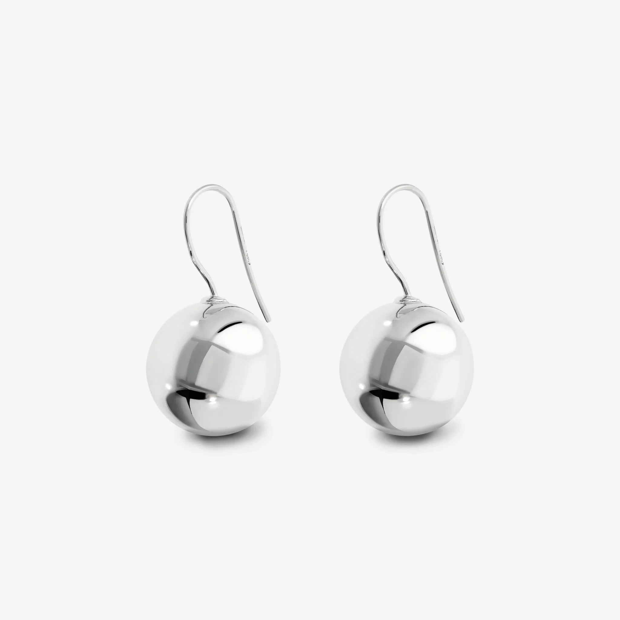 925 Platinierte Sterling Silber Ohrringe mit glänzender Perle