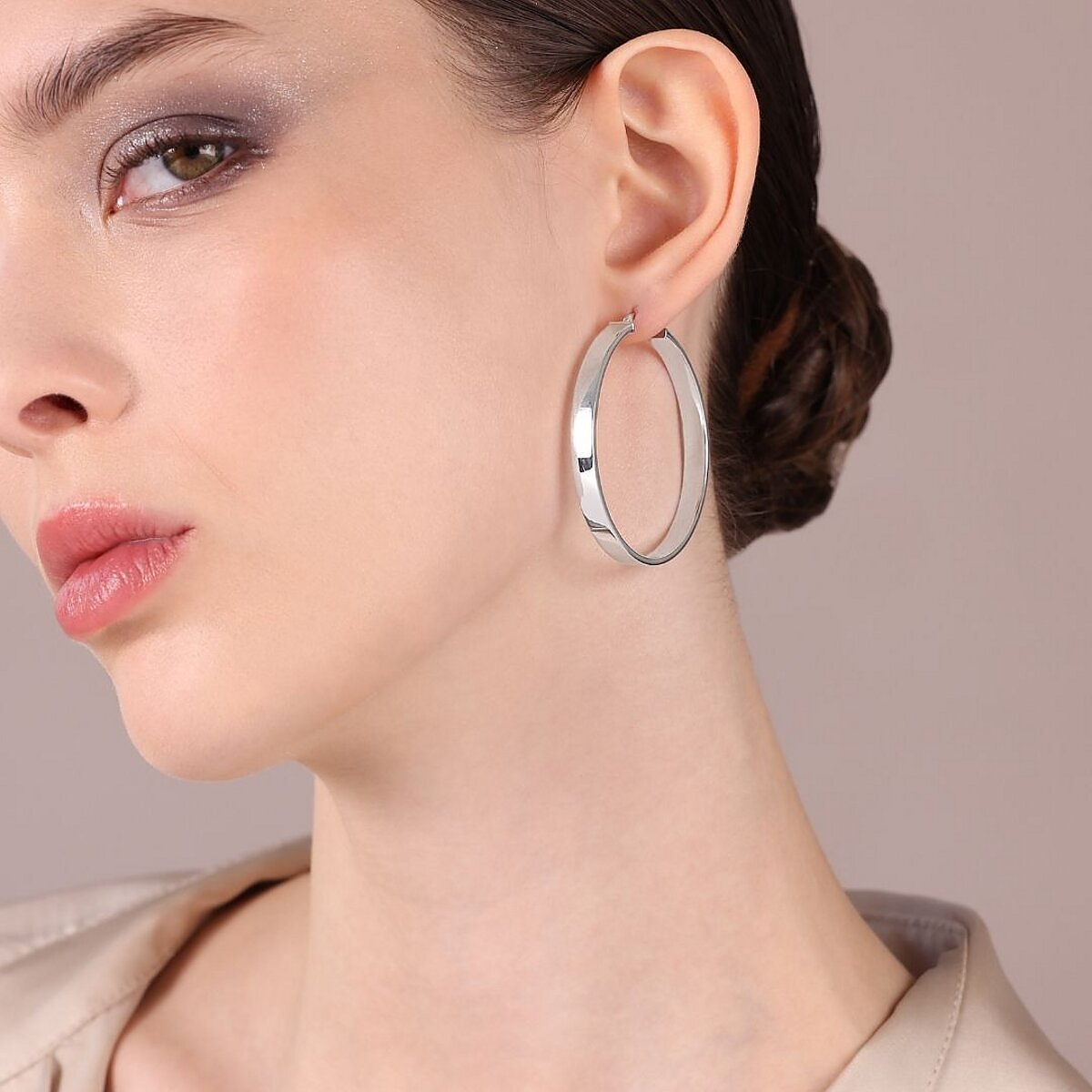 Boucles d'oreilles créoles à section carrée en argent 925 platiné