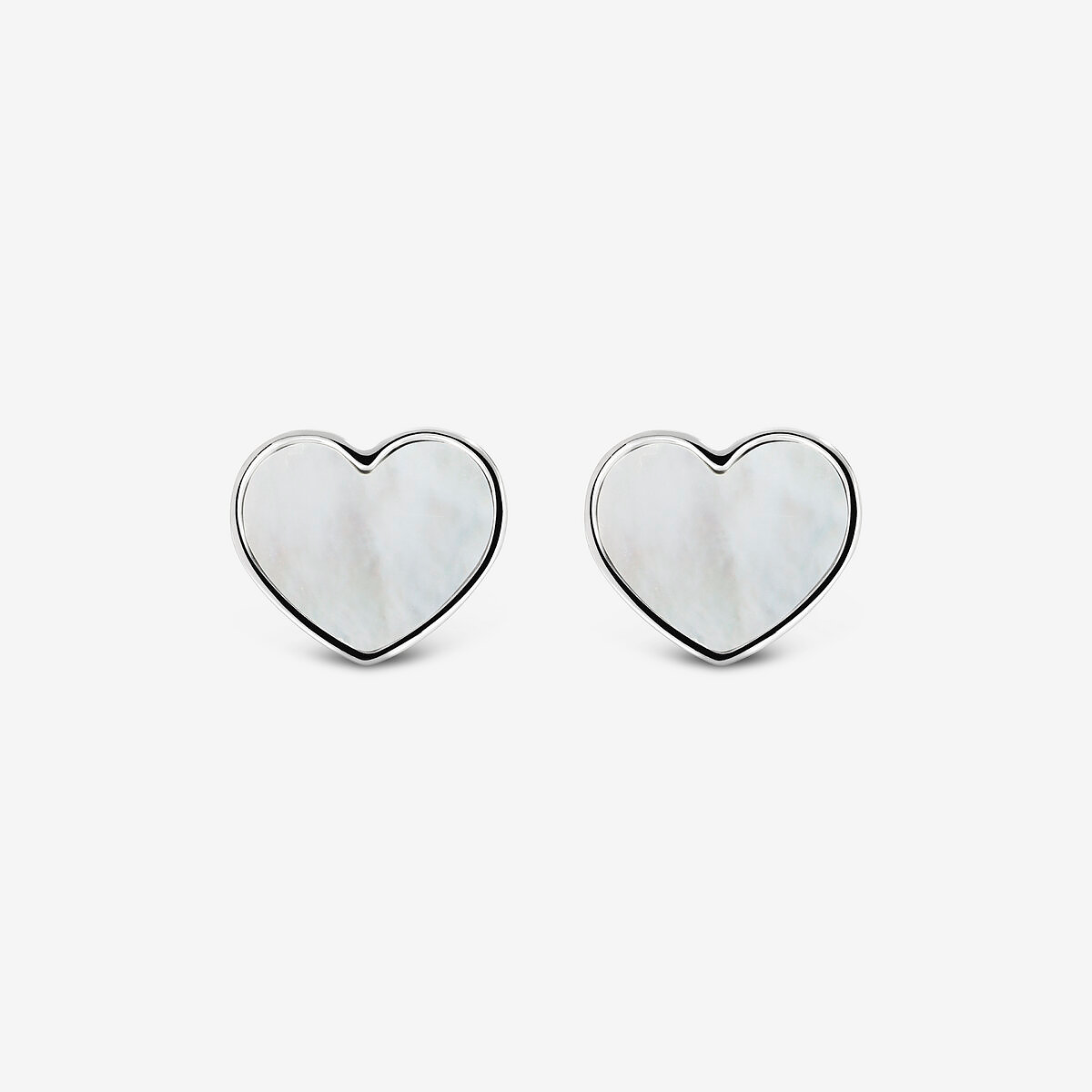 Heart Lobe Earrings in Platinum plated 925 Silver with White Mother of Pearl