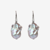 Boucles d'oreilles pendantes avec perles d'eau douce Scaramazze grises Ø 17/18 mm en argent 925 doré à l'or fin 18ct.