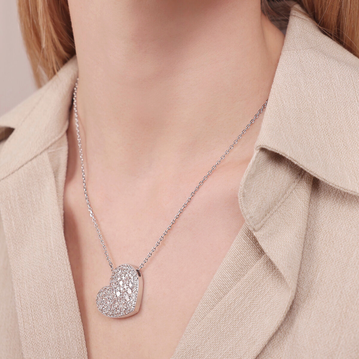 Rhodium plated 925 Silver Necklace and Heart Pendant with Cubic Zirconia Pavé