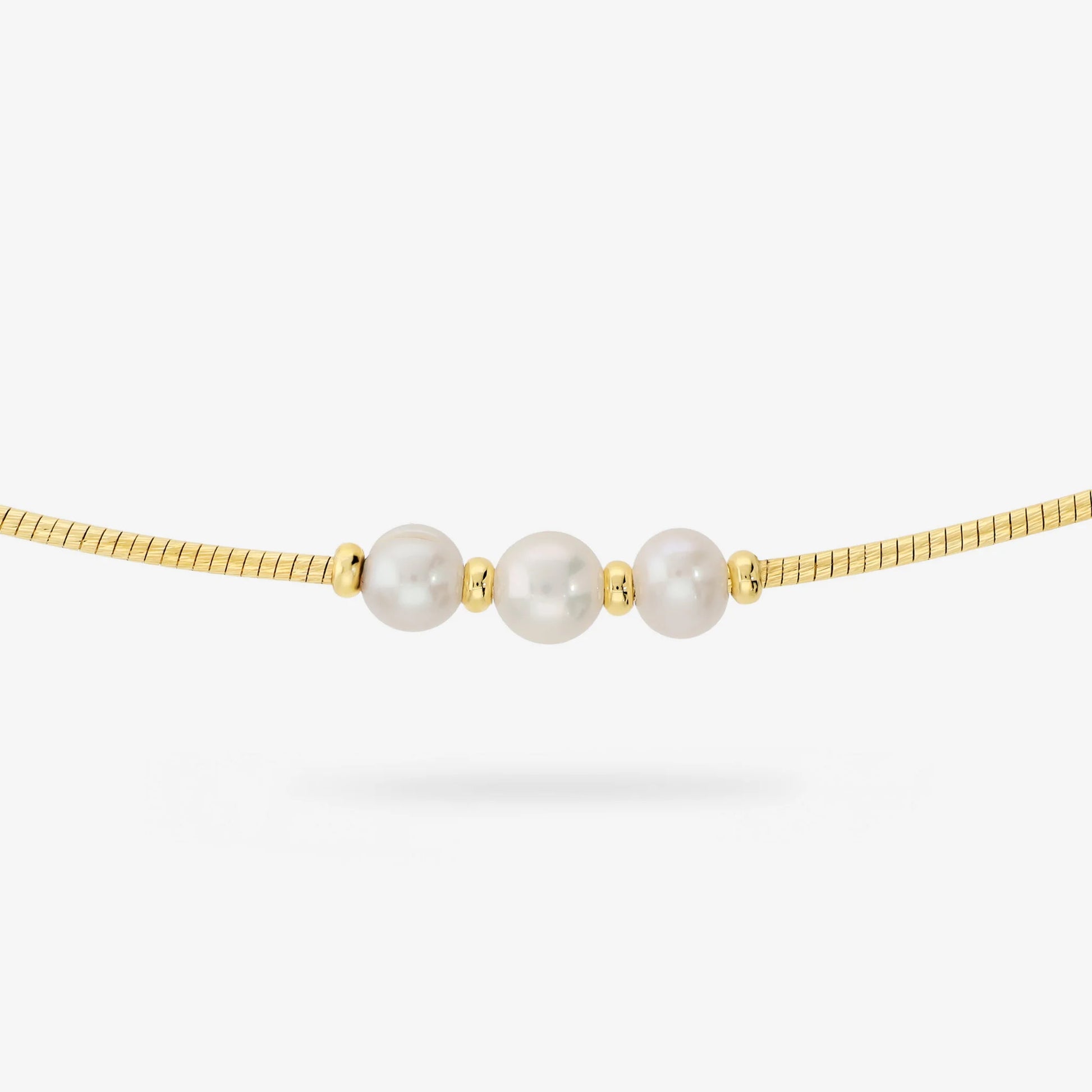 Collana Girocollo Maglia Omega placcata Oro Giallo 18Kt con Perle Bianche d'Acqua Dolce Ø 6-8 mm