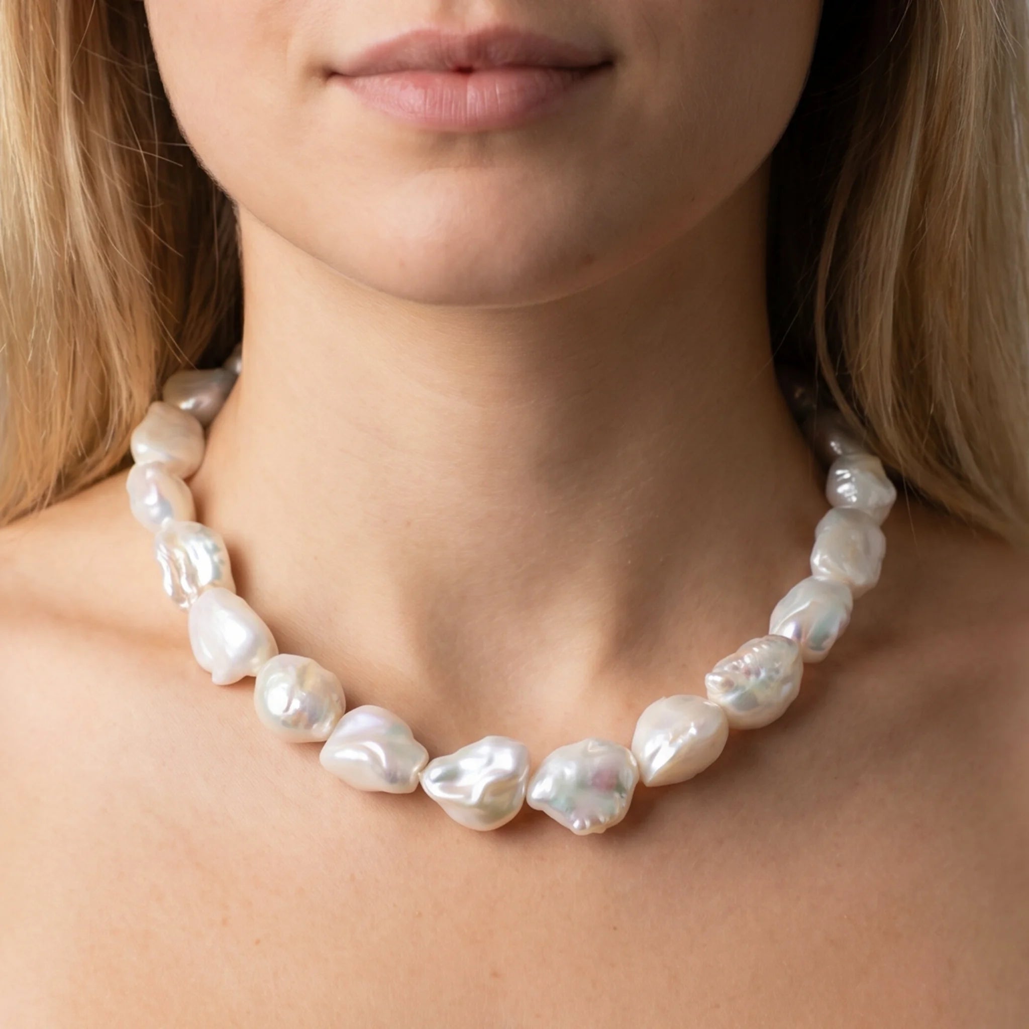 Collana Girocollo in Argento 925 placcato Oro Rosa 18Kt con Perle Keshi Bianche d'Acqua Dolce Ø 15/16 mm