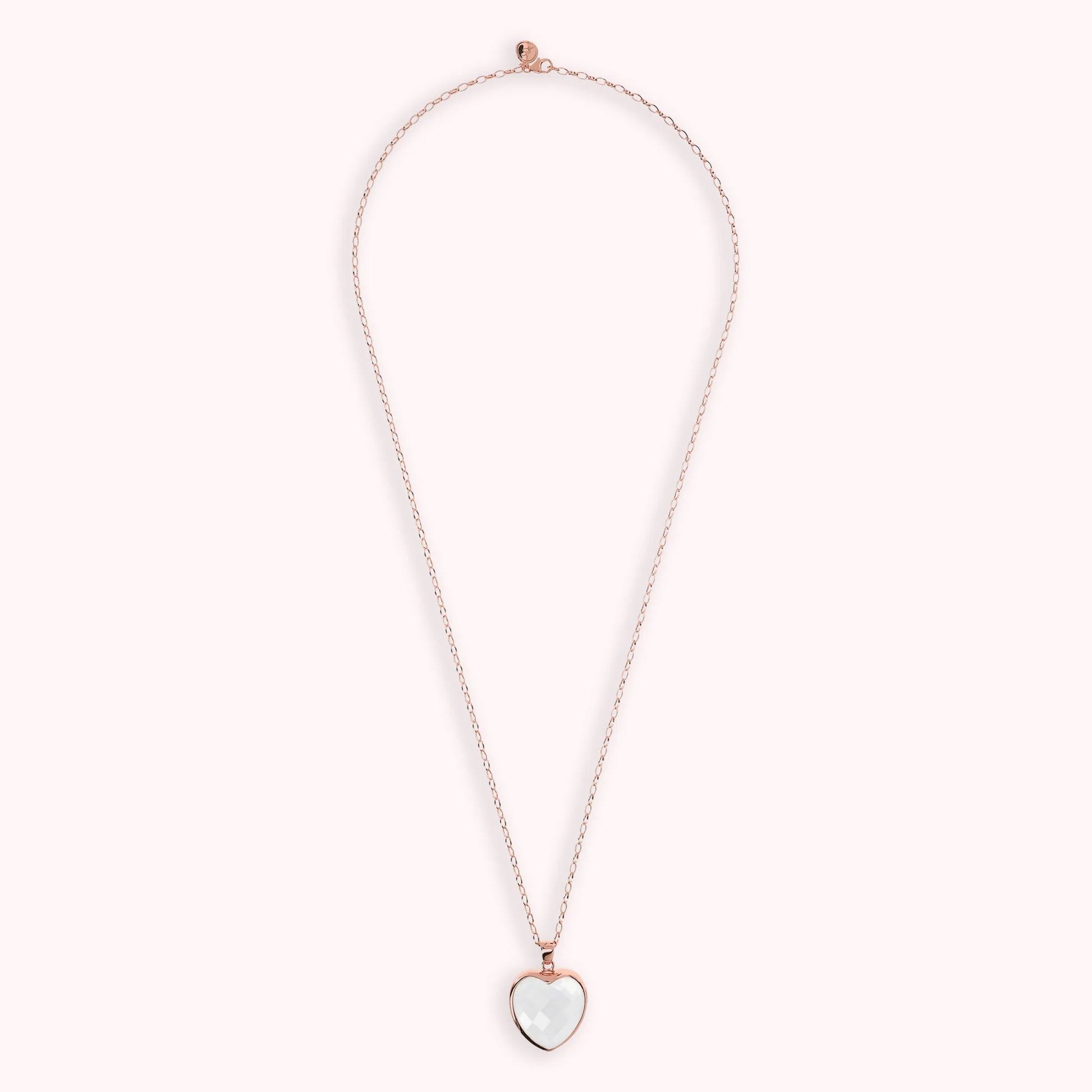 Collana Lunga con Pendente Cuore in Pietra Naturale