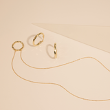 Ohrringe aus 9 Karat Gold mit mittlerem Diamantschliff-Kreisanhänger