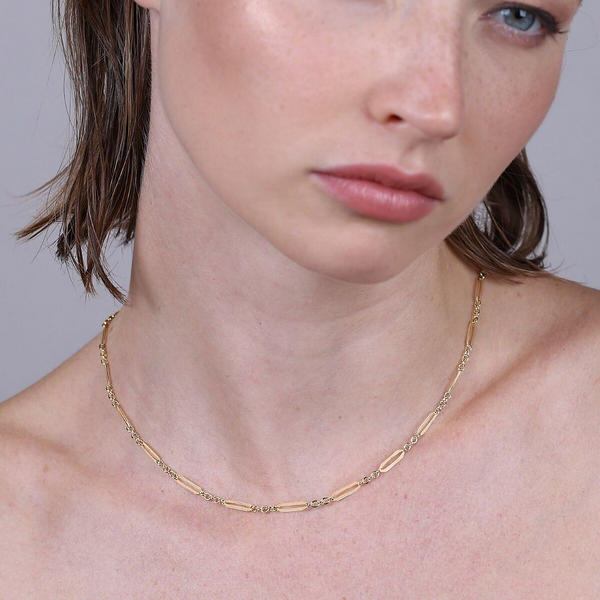 375 Gold Choker Necklace with Alternating Oval Mesh