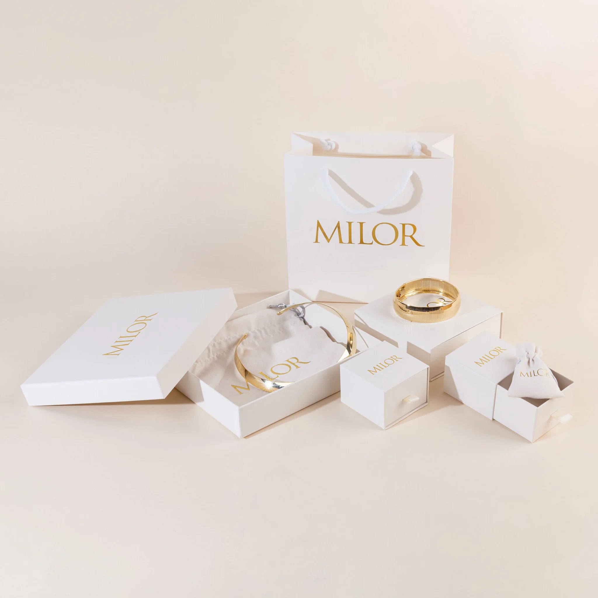 Rigid Bracelet in 925 Silver Plated with 18Kt Yellow Gold with White Freshwater Pearls Ø 3/3.5 mm